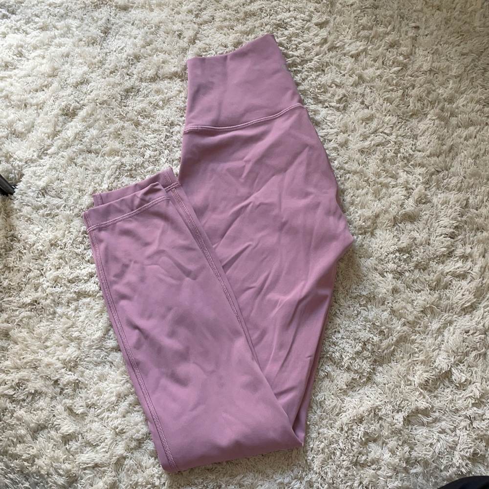 NWOT LULULEMON powder puff pink wunder under 25”